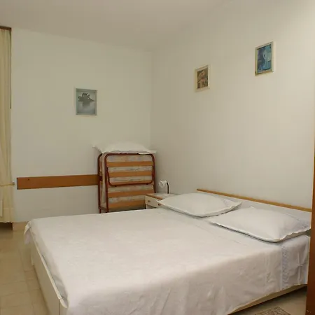 Studio Pisak 2750b *